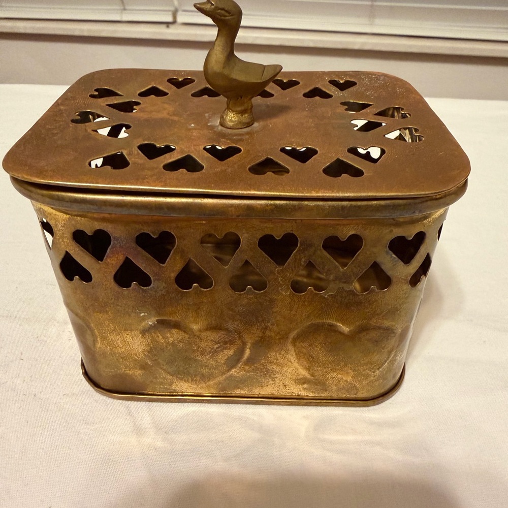 Vintage brass box. - Picture 2 of 4